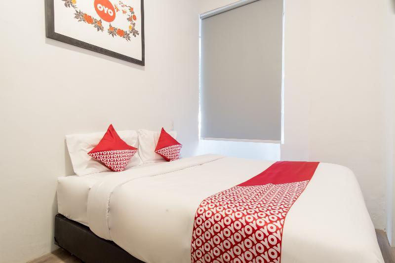 Oyo 835 Metropolitan Home Stay Медан Экстерьер фото