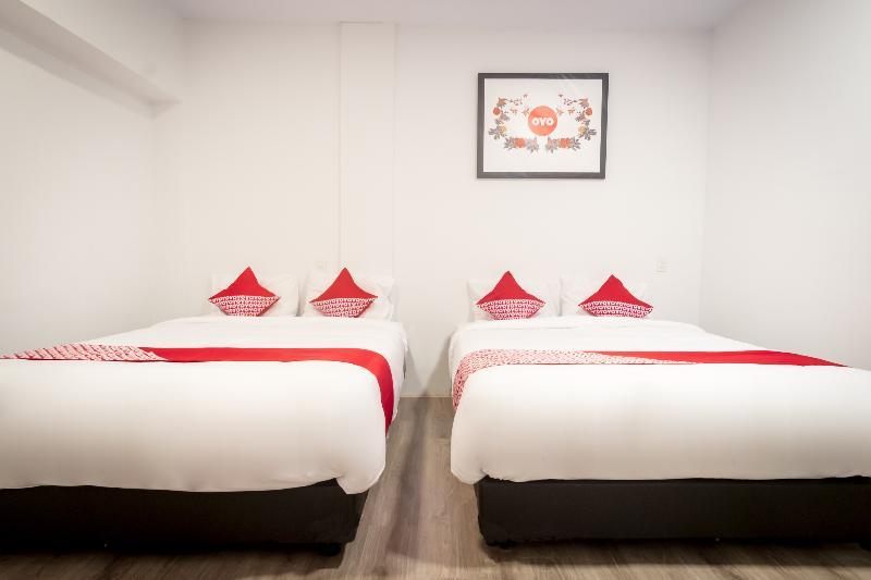 Oyo 835 Metropolitan Home Stay Медан Экстерьер фото