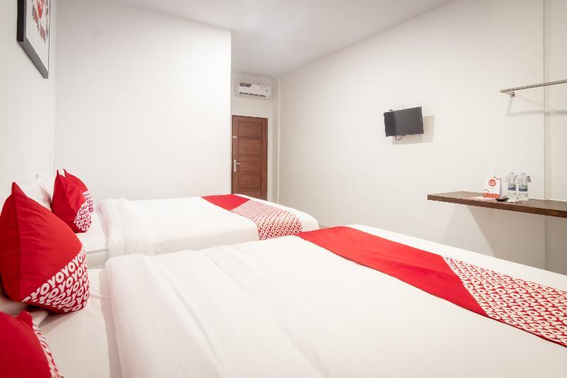 Oyo 835 Metropolitan Home Stay Медан Экстерьер фото